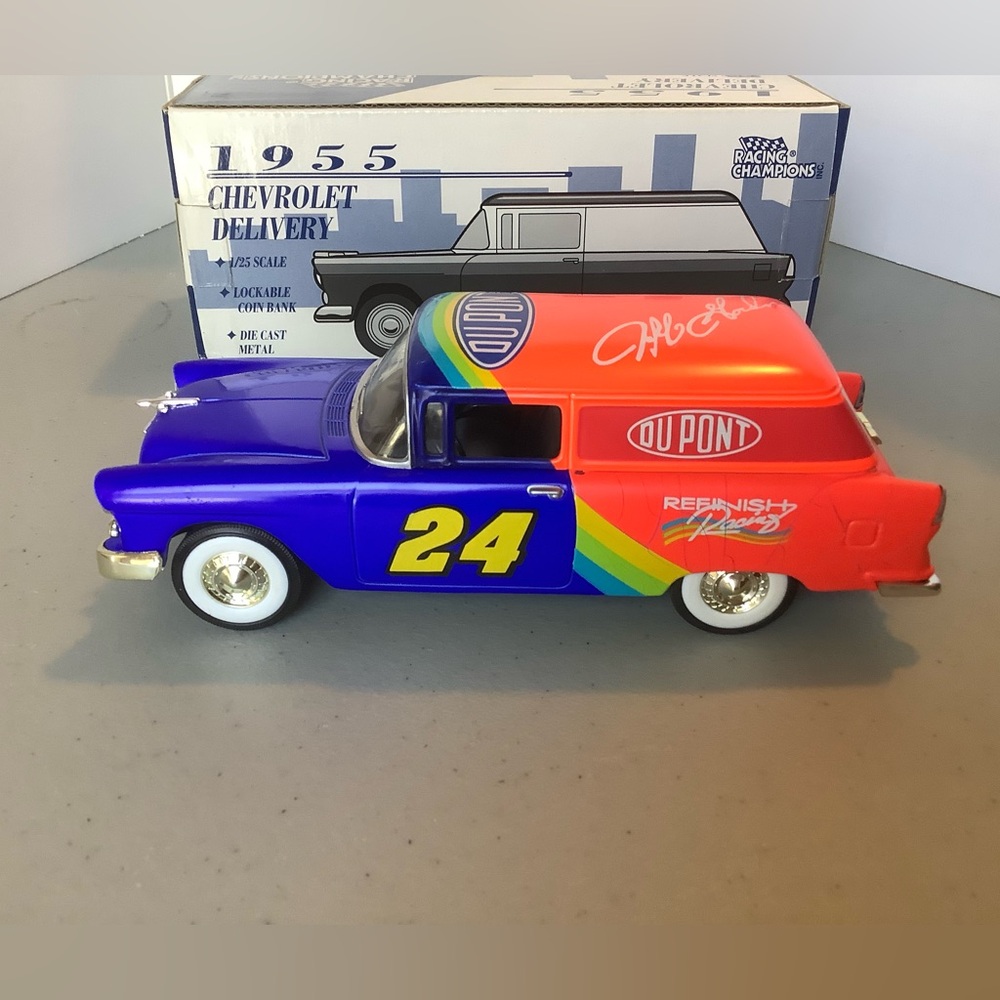 Jeff Gordon 1993 Racing Champions  1:25 Scale Die-Cast Metal Lockable Ba…